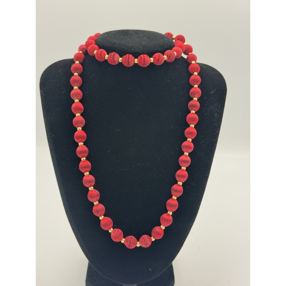 Vintage 1960's Satin Red Colored Bead & Gold Bead Classic Necklace